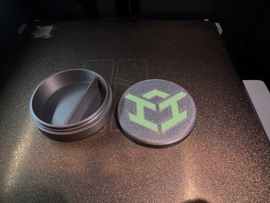 Zyn Can with Logo